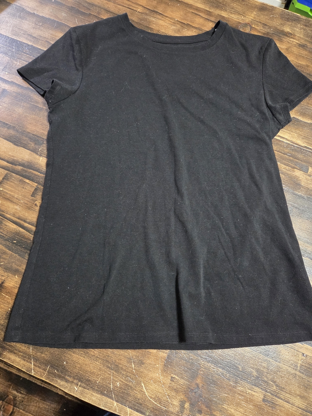 Ellen Tracy Black Short-Sleeve Crewneck Tee